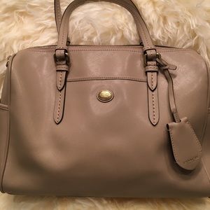 EUC COACH Peyton LEATHER SATCHEL